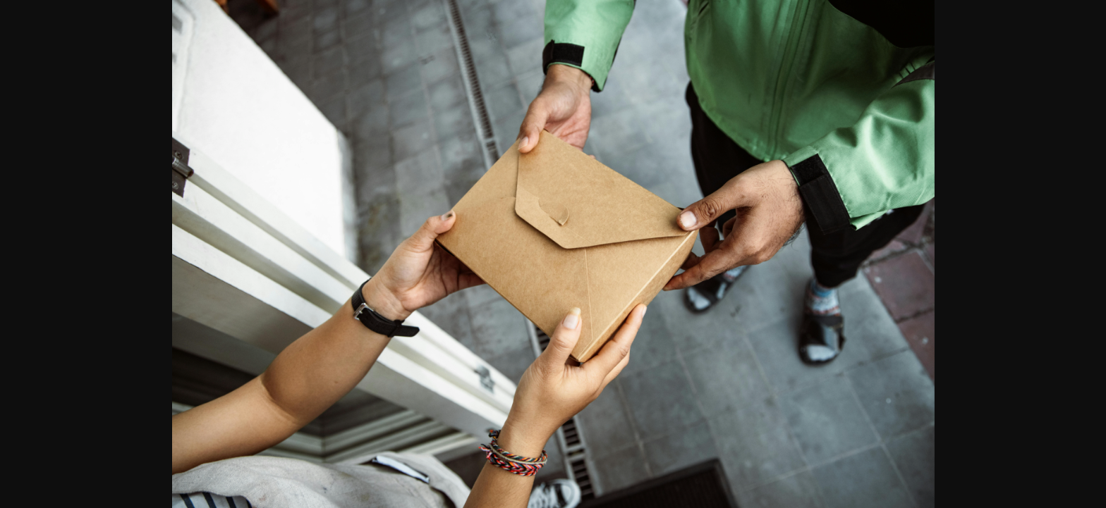 Restaurant Gift Cards Surge in Popularity: DoorDash, Uber Eats, and Grubhub Lead Digital Dining Revolution