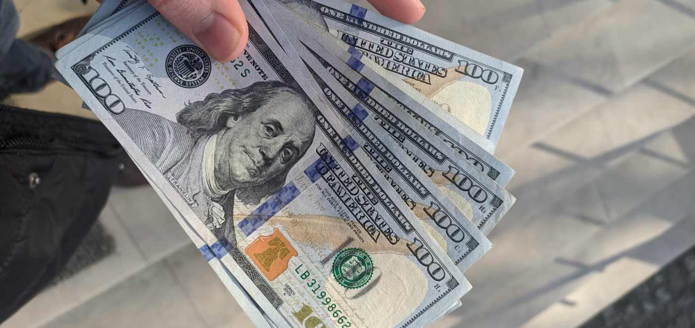 Inflation-Proof Gifting: Why Gift Cards Outperform Cash Presents in Volatile Economies